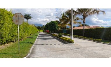 Casa campestre en Chinauta con todas las comodidades!