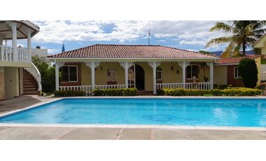 Casa campestre en Chinauta con todas las comodidades!