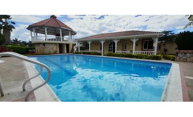 Casa campestre en Chinauta con todas las comodidades!
