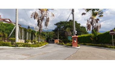 Casa campestre en Chinauta con todas las comodidades!