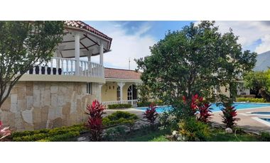 Casa campestre en Chinauta con todas las comodidades!
