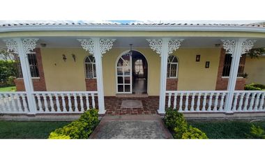 Casa campestre en Chinauta con todas las comodidades!