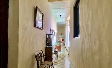 Hermosa casa en la Avenida del Libertador Santa Marta