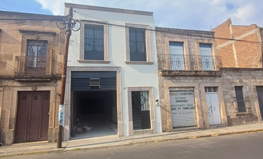 Edificio con local y oficinas en renta en el Centro Histórico