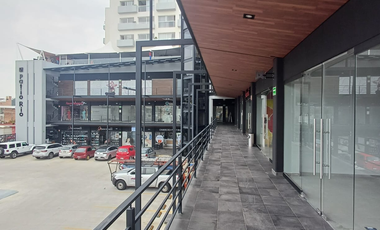 Locales en renta en Plaza Río, Col. Félix Ireta