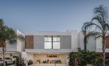 Casa en venta en Privada El Origen – Mérida