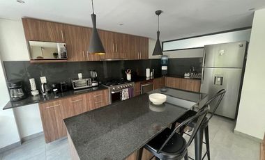 Edificio en Venta con Uso de Suelo Mixto en Verónica Anzures