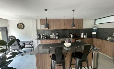 Edificio en Venta con Uso de Suelo Mixto en Verónica Anzures