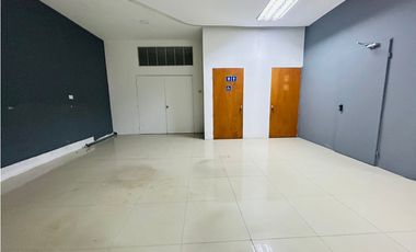 Kennedy, Local Comercial en Renta, 361m2, 5 Ambientes
