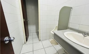 Kennedy, Local Comercial en Renta, 361m2, 5 Ambientes