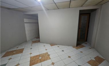 Se ALQUILA Apto vacío - El Crisol