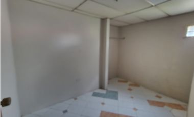 Se ALQUILA Apto vacío - El Crisol