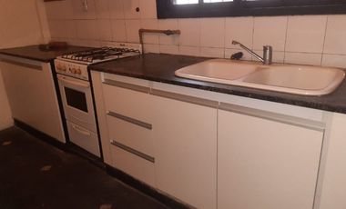 Casa PH en venta en Lanus Este