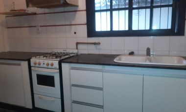 Casa PH en venta en Lanus Este