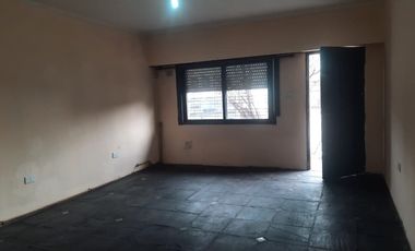 Casa PH en venta en Lanus Este