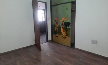 Casa PH en venta en Lanus Este