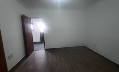 Casa PH en venta en Lanus Este