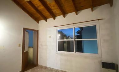 VENTA CASA DUPLEX, BERAZATEGUI