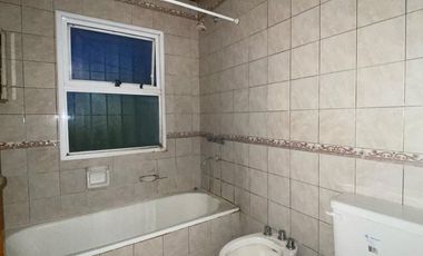 VENTA CASA DUPLEX, BERAZATEGUI
