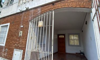 VENTA CASA DUPLEX, BERAZATEGUI