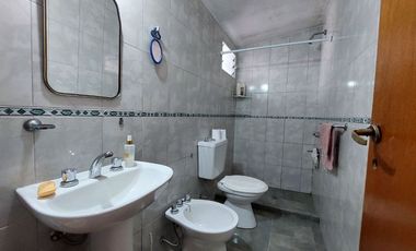 VENTA PH TIPO CASA 4 AMB CON COCHERA. APTO CREDITO
