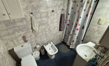 Oportunidad casa de 5 ambientes con cochera