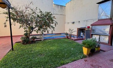 Oportunidad casa de 5 ambientes con cochera