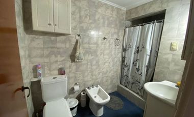 Oportunidad casa de 5 ambientes con cochera