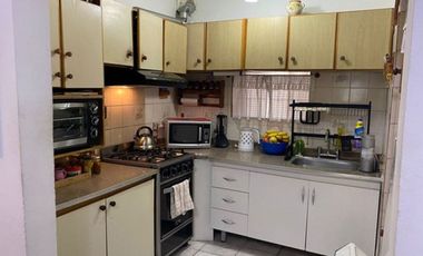 Oportunidad casa de 5 ambientes con cochera