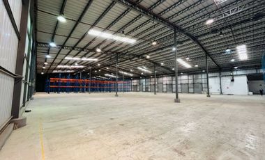 BODEGA EN ALQUILER EN COMPLEJO PRIVADO CON SEGURIDAD ARMADA 24/7 (EliA)
