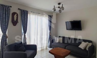 Residencial Puerta de Piedra: Moderna casa en excelentes condiciones.
