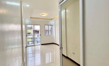 3 storey with roof deck Townhouse FOR LEASE or FOR SALE at San Antonio Village M