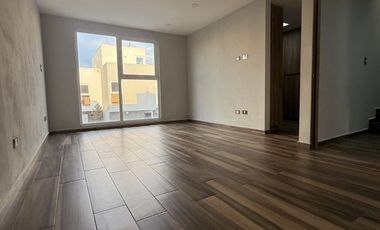 Casas Nuevas en venta en Jorge Jiménez Cantú cerca de la estación Pino Suarez del tren interurbano, pabellón Metepec, plaza las Américas, Galerías