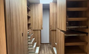 Casas Nuevas en venta en Jorge Jiménez Cantú cerca de la estación Pino Suarez del tren interurbano, pabellón Metepec, plaza las Américas, Galerías