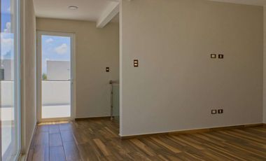 Casas Nuevas en venta en Jorge Jiménez Cantú cerca de la estación Pino Suarez del tren interurbano, pabellón Metepec, plaza las Américas, Galerías