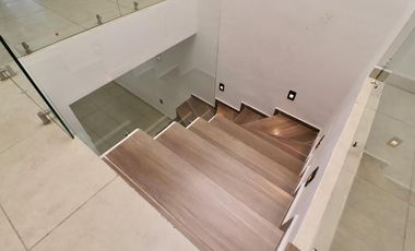 CASA EN VENTA EN MORELIA, PUERTA NOGAL, ZONA CAMPESTRE DEL VERGEL