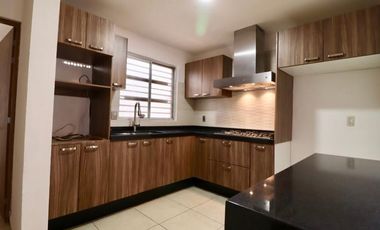 CASA EN VENTA EN MORELIA, PUERTA NOGAL, ZONA CAMPESTRE DEL VERGEL