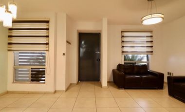 CASA EN VENTA EN MORELIA, PUERTA NOGAL, ZONA CAMPESTRE DEL VERGEL