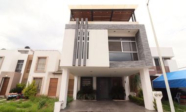 CASA EN VENTA EN MORELIA, PUERTA NOGAL, ZONA CAMPESTRE DEL VERGEL