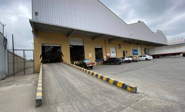 Bodega en alquiler 6000m² con andenes- En complejo -Vía a Daule km 16