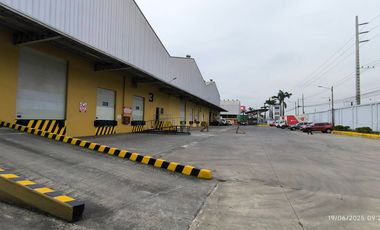 Bodega en alquiler 6000m² con andenes- En complejo -Vía a Daule km 16