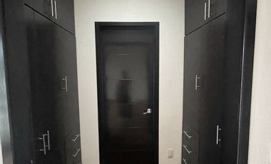 Casa amplia en un entorno seguro y comodo