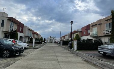 Casa amplia en un entorno seguro y comodo
