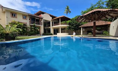 Casa Ixtapa  No 1 Residencial Club de Golf