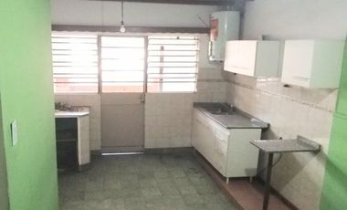 Alquiler Ph 4 Ambientes en Moron Sur