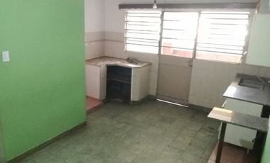 Alquiler Ph 4 Ambientes en Moron Sur