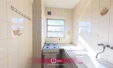 Alquiler departamento 3 ambientes 65M² en Pompeya con balcón al frente muy luminoso
