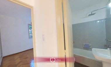 Alquiler departamento 3 ambientes 65M² en Pompeya con balcón al frente muy luminoso