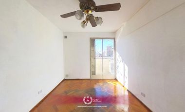 Alquiler departamento 3 ambientes 65M² en Pompeya con balcón al frente muy luminoso