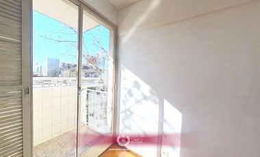 Alquiler departamento 3 ambientes 65M² en Pompeya con balcón al frente muy luminoso